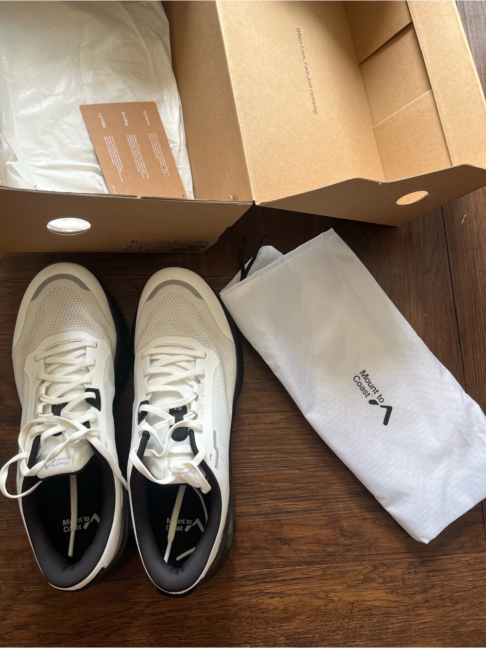 Mount to Coast S1 Women’s Size 11 White Black Running Shoes